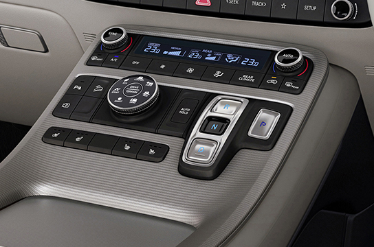 Dual zone automatic climate control