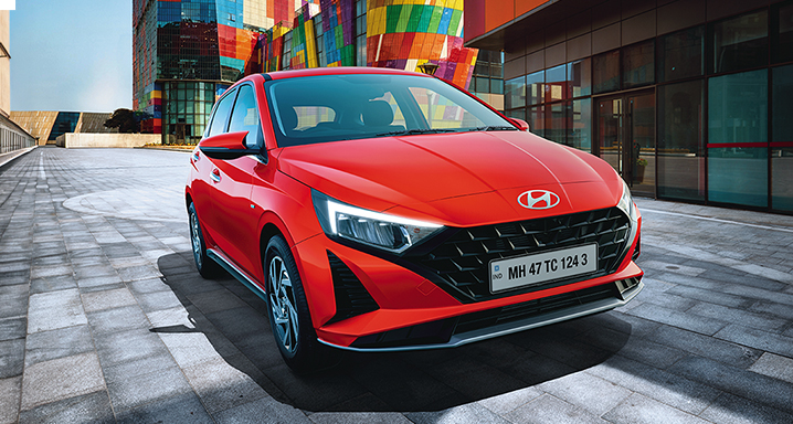 What is a Hatchback Car? Features & Popular Models