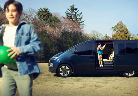 Pleasant space with plenty of headroom