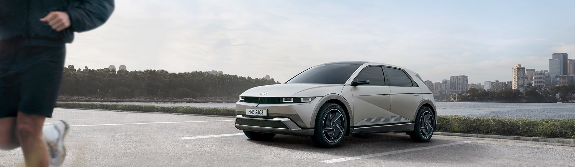 The new IONIQ 5 convenience key visual