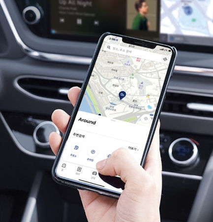 Real time navigation screen of connected car service
