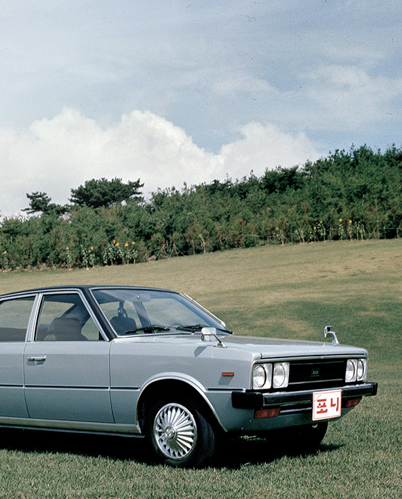 about-hyundai_corporate_corporate-information_history_corp-info-history-2000-1967-featured-visual-m