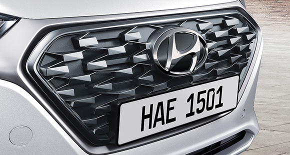 IONIQ plug-in hybrid radiator grille