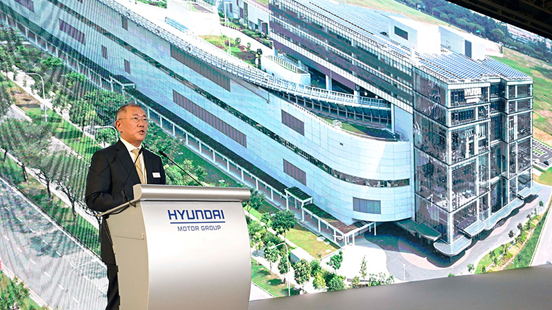 HMGICS cell-based flexible production systemEuisun Chung Executive Chair Hyundai Motor Group