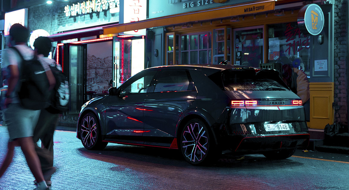 Koreans' love for coffee shops and caffeine fuels the nation