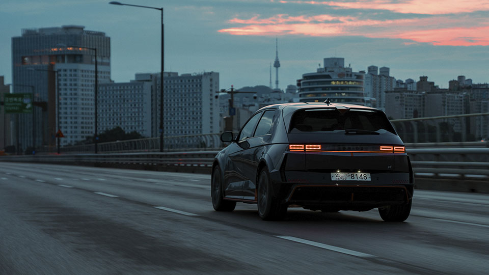 Korea is a country of contrasts, and nowhere is this unique duality more apparent than in its capital, Seoul, offering tradition and modernity.