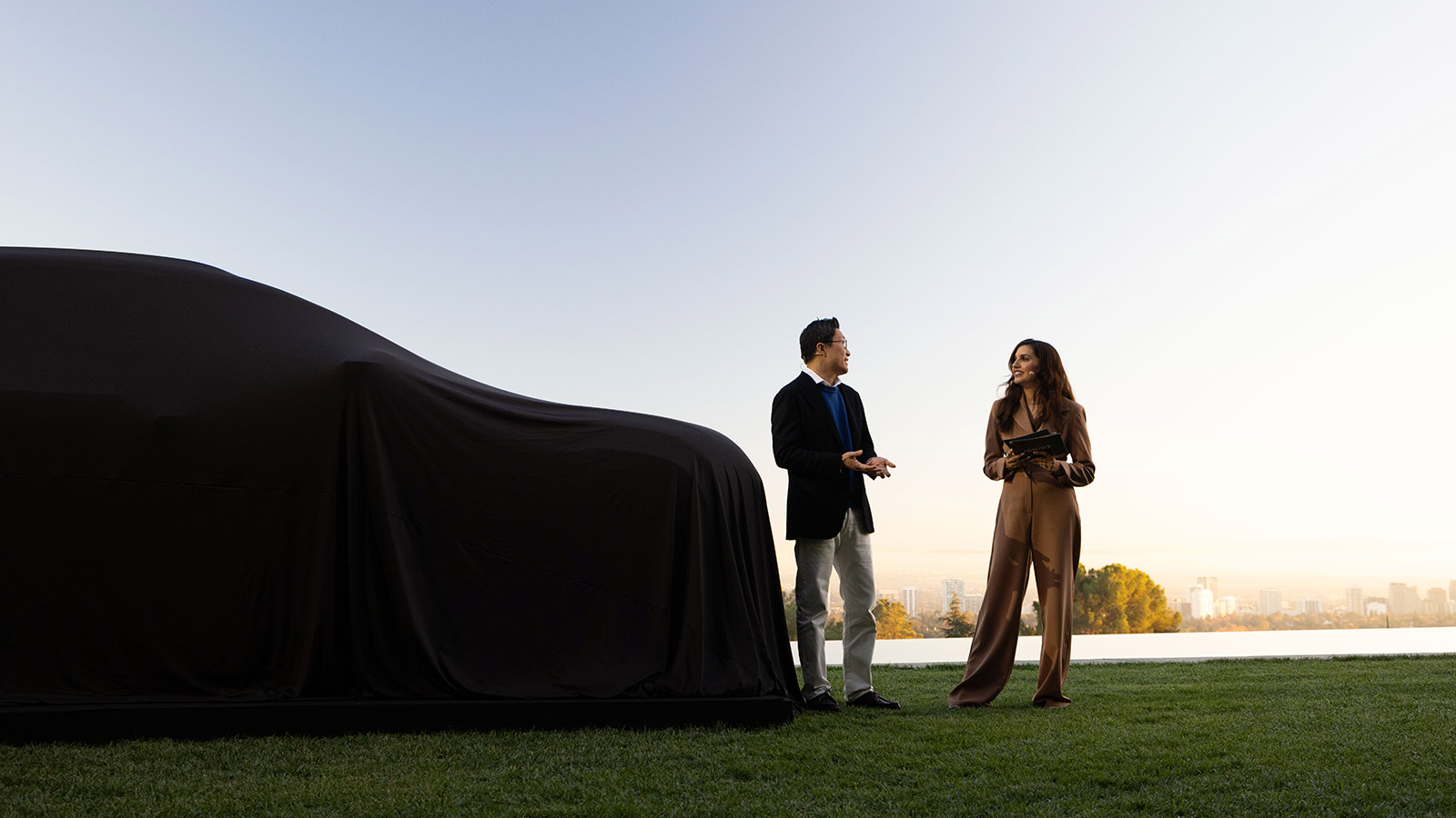 Hyundai Motor Shifts Perceptions by Unveiling All-Electric IONIQ 9 SUV at Iconic Goldstein House in LA