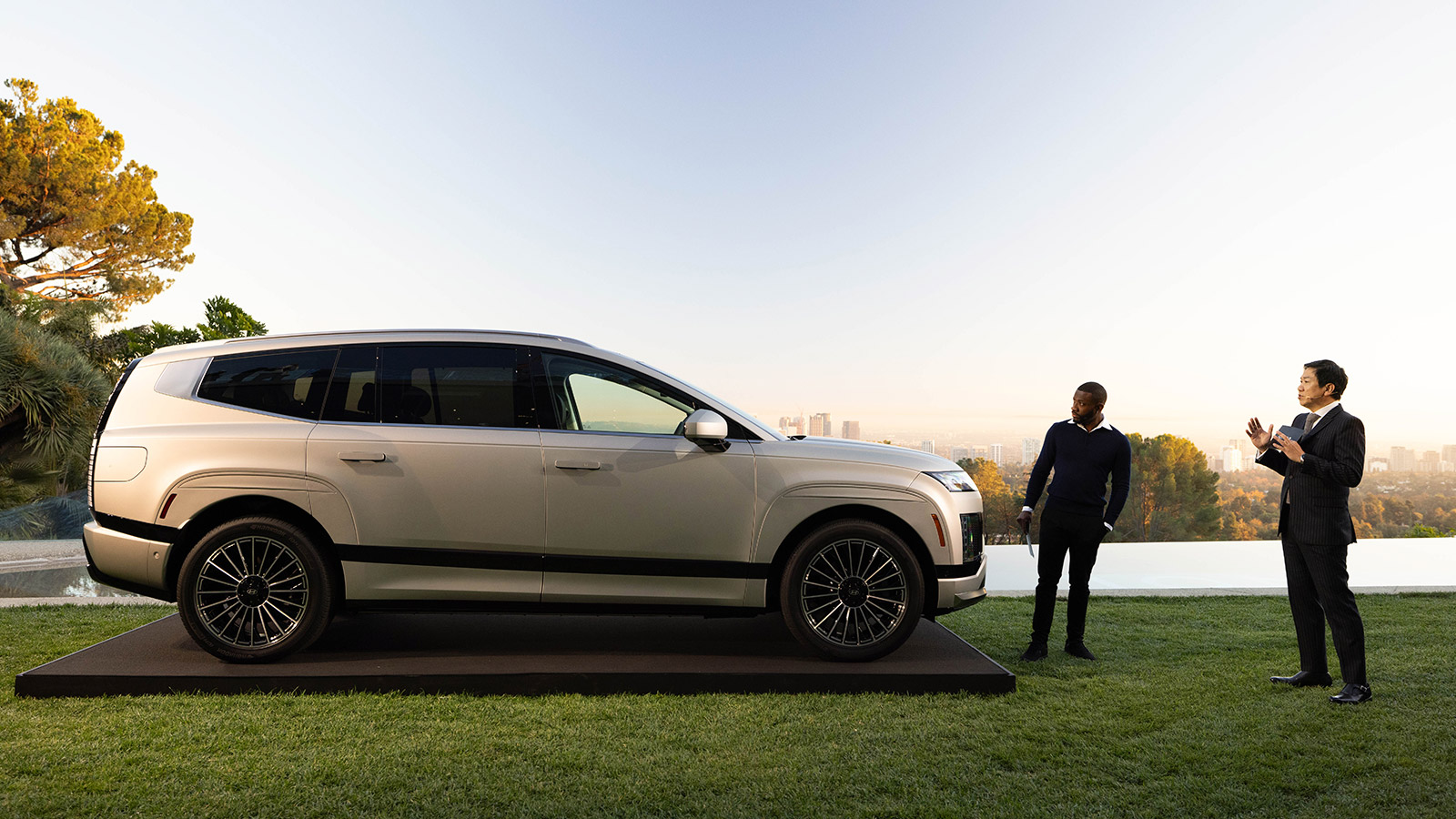 Hyundai Motor Shifts Perceptions by Unveiling All-Electric IONIQ 9 SUV at Iconic Goldstein House in LA