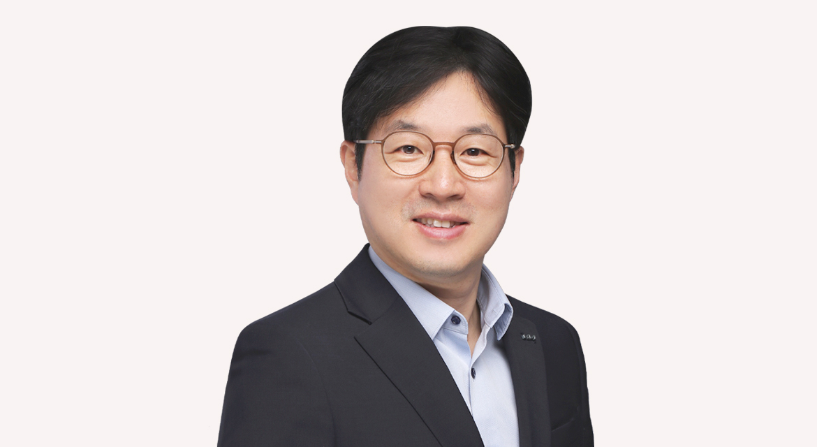 Tae Hun Lee, EVP, Kia