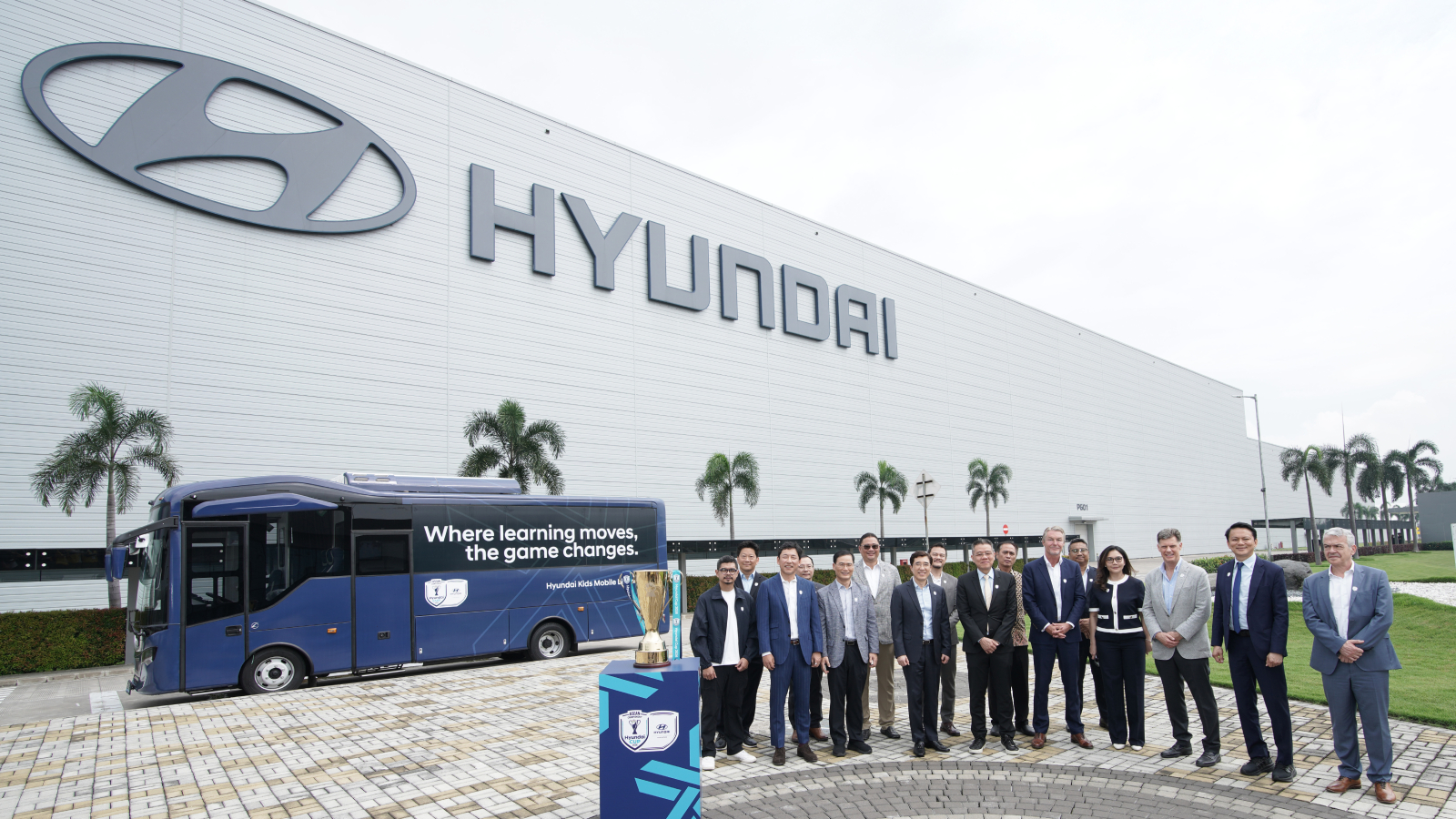 Hyundai and AFF Guests at the ASEAN Hyundai Cup Signing Ceremony