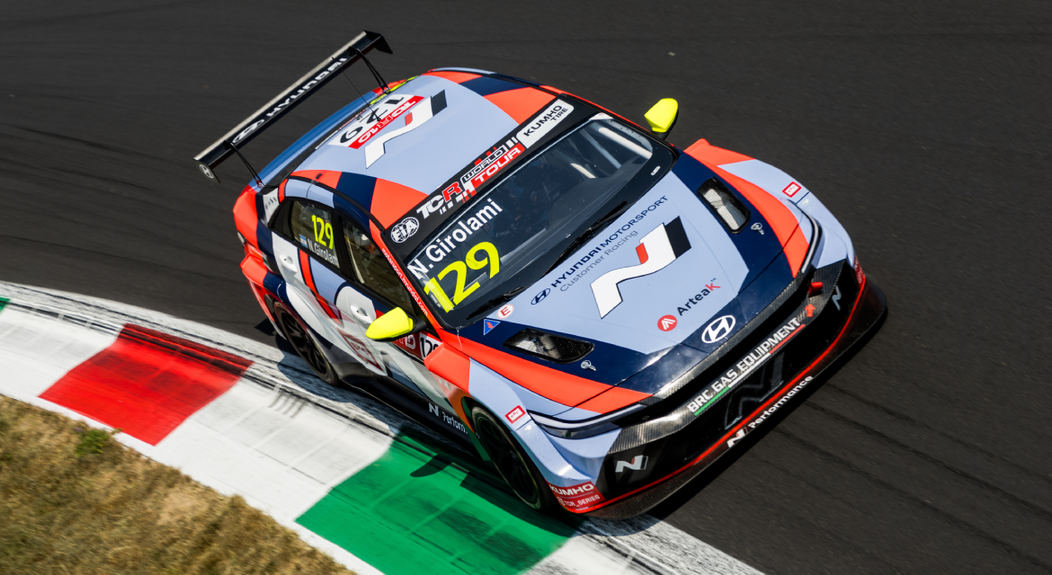 Hyundai ELANTRA N TCR #129