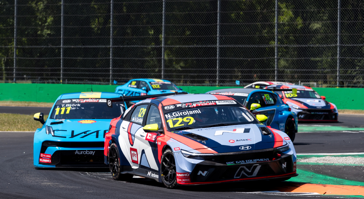 Hyundai ELANTRA N TCR #129