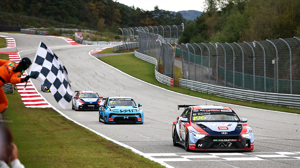 Hyundai Motorsport Customer Racing Celebrates Double Victory at Home Round of Kumho FIA TCR World Tour_01
