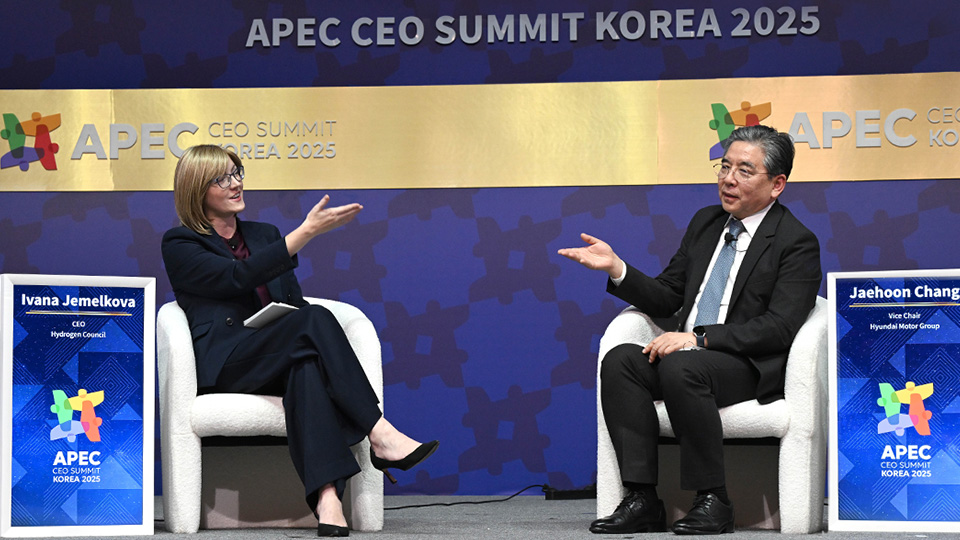 Hyundai Motor Group Advances Hydrogen Vision in Dialogue at APEC CEO Summit Korea 2025