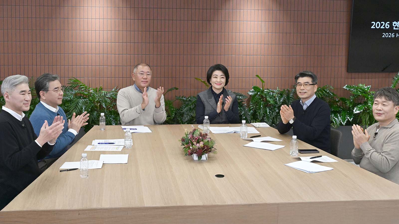 Hyundai Motor Group Executive Chair Euisun Chung and key executives engage in a strategic roundtable discussion on the Group’s 2026 vision 