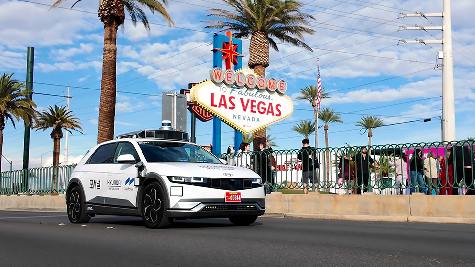 Motional Hyundai IONIQ 5 robotaxi