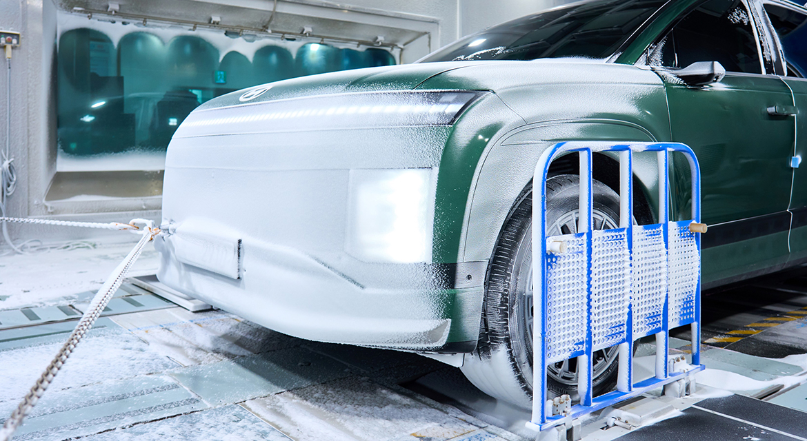 Hyundai flagship all-electric three-row SUV, the IONI 9, is put through its paces in the climactic chamber