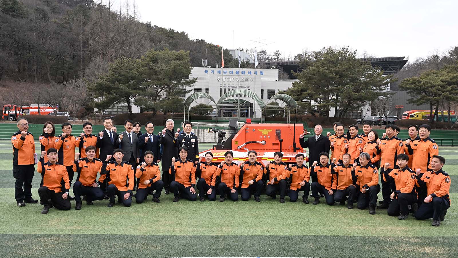 Hyundai Motor Group Donates Unmanned Firefighting Robots to Korea National Fire Agency for Safeguarding Firefighters 