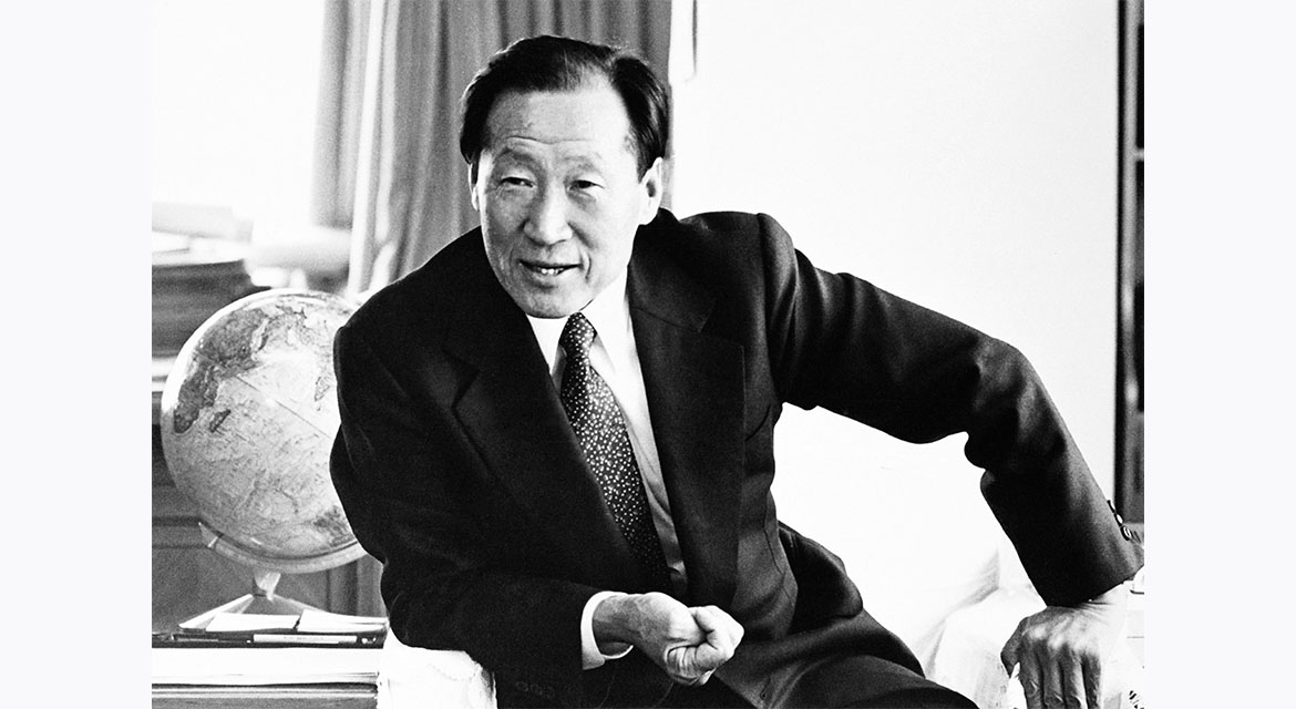  Founding Chairman Ju‑yung Chung