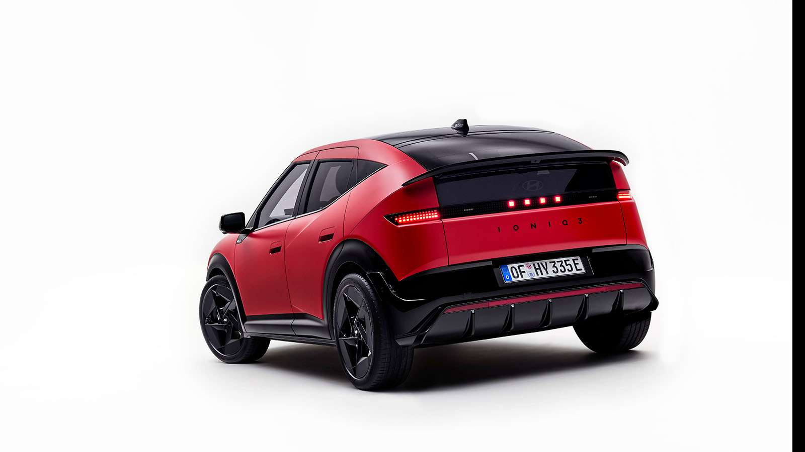 Hyundai Motor Introduces IONIQ 3: Aero Hatch Elevates EV Technology for Simple, Spacious and Intuitive Mobility