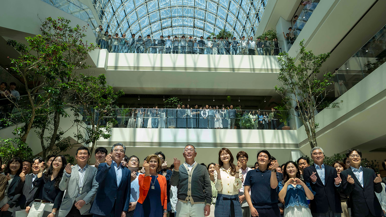 Hyundai Motor Group Executive Chair Outlines Vision for Collaboration and Innovation at Transformed Seoul HQ