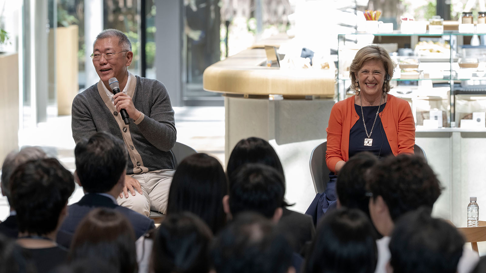 Hyundai Motor Group Executive Chair Outlines Vision for Collaboration and Innovation at Transformed Seoul HQ