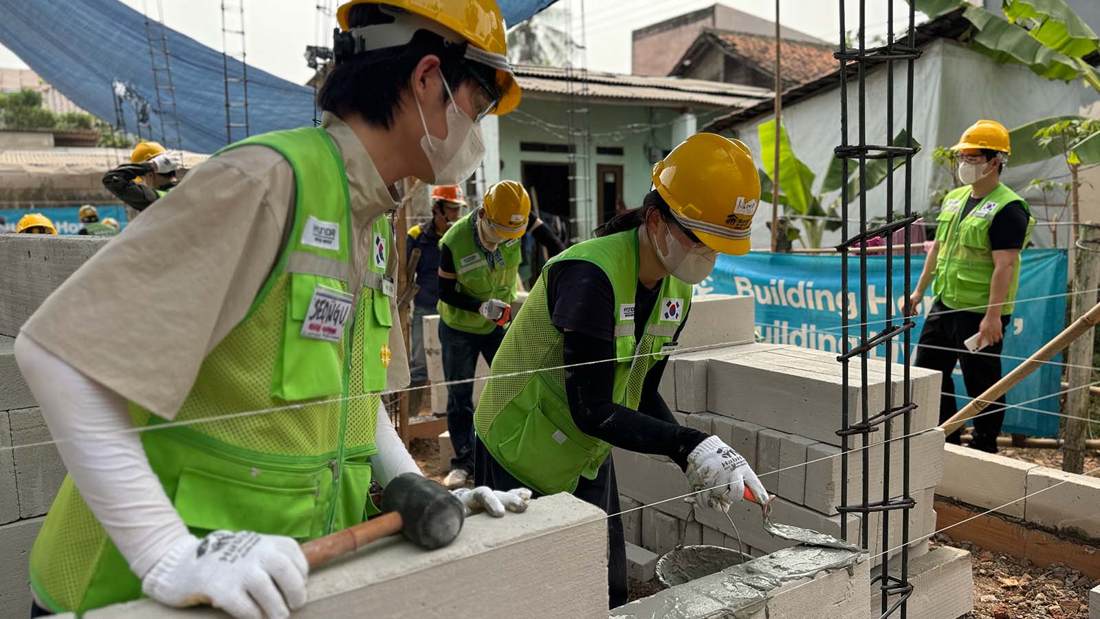 Hyundai Motor Group Dispatches Youth Volunteers to Indonesia and Vietnam to Support Local Communities